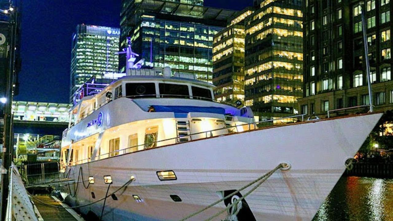 Hotel Absolute Pleasure Yacht Londra Esterno foto